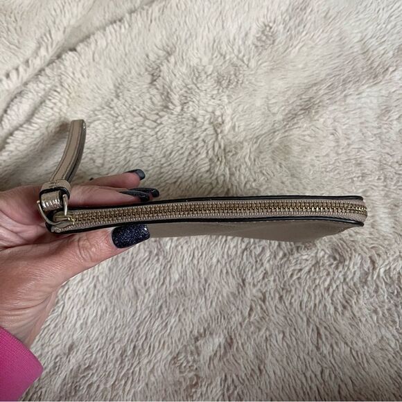 Coach Metallic Gold Pebble Leather Small Corner Zip Wristlet Handbag Purse - Picture 8 of 12